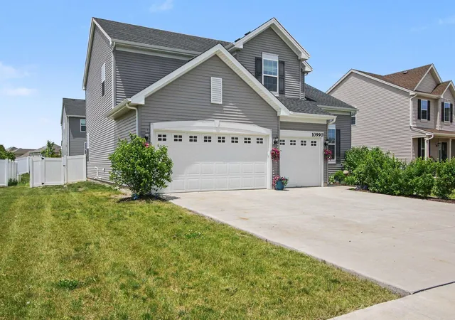 Homes for sale in Crown Point, IN | 10990 Arkansas Pl, Crown Point, IN 46307 | MLS# 839995