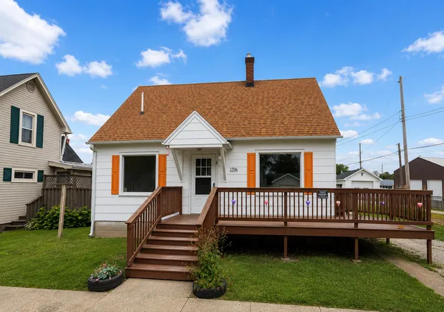 Photo 1 of Multi family home for sale at 206 S 3rd Street, Kentland, IN 47951 | MLS# 840271 | Listing updated on 2026-08-06