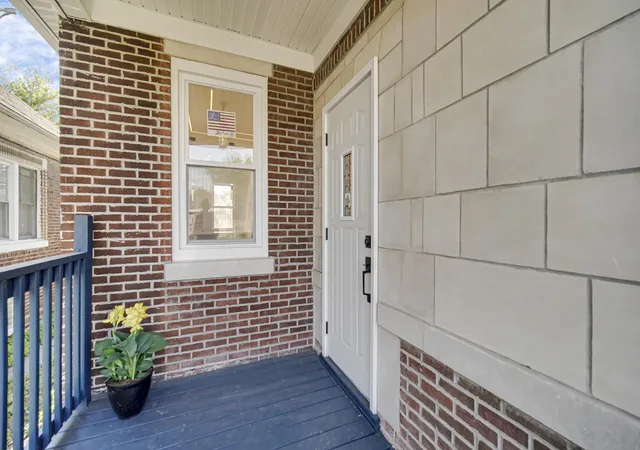 3rd image of 1323 Johnson St, Gary, IN 46407 | MLS# 840226