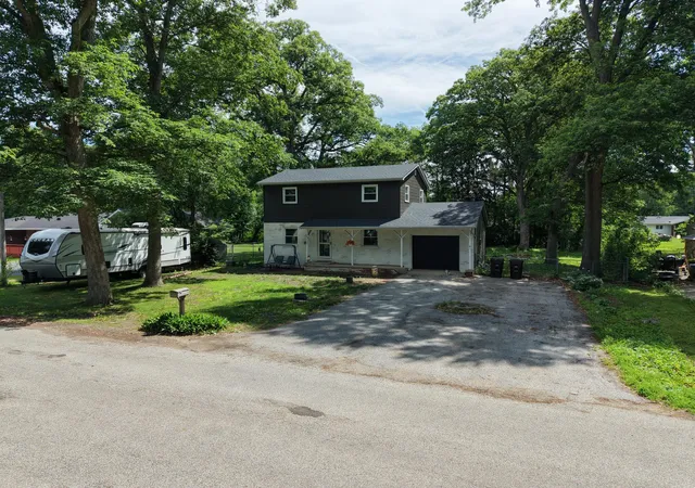 3rd image of 9347 N 327 W, Lake Village, IN 46349 | MLS# 840052