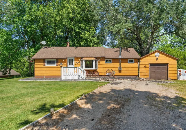 3rd image of 13 S Beulah Vis, Hebron, IN 46341 | MLS# 840064