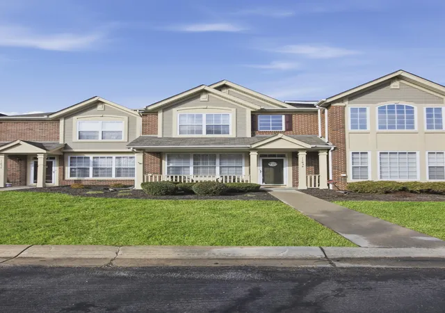Homes for sale in Crown Point, IN | 11834 Broadway, Crown Point, IN 46307 | MLS# 840164