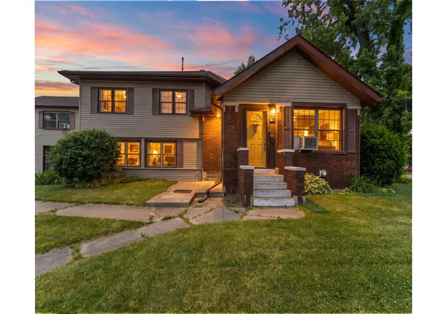 1st image of 501 Wabash Ave, Chesterton, IN 46304 | MLS# 840119