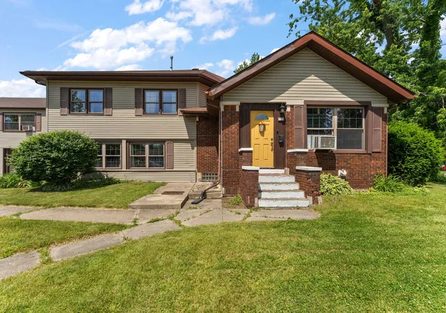 2nd image of 501 Wabash Ave, Chesterton, IN 46304 | MLS# 840119