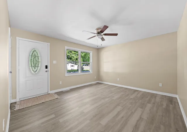Photo 3 of Sale Pending at 504 Robyn Rd, Valparaiso, IN 46385 | MLS# 840105 | Listing updated on 2026-09-20