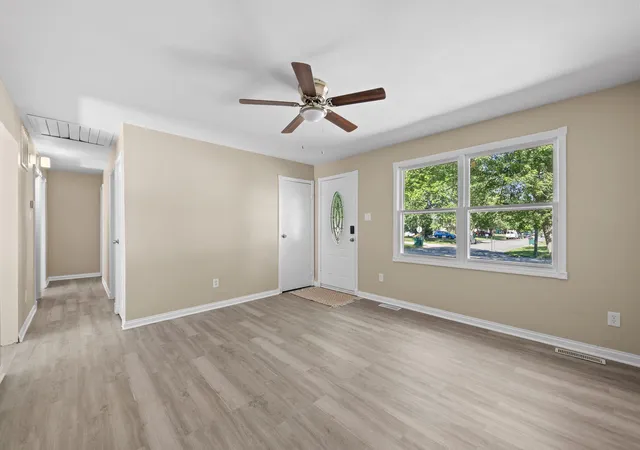 Photo 3 of Sale Pending at 504 Robyn Rd, Valparaiso, IN 46385 | MLS# 840105 | Listing updated on 2026-09-20