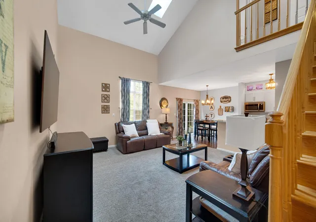 3rd image of 8112 Victoria Pl, Crown Point, IN 46307 | MLS# 840469