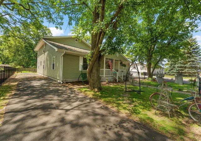 5th image of 33 E Washington Ave, Hobart, IN 46342 | MLS# 840264