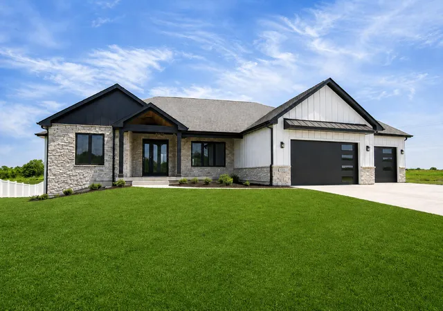 Photo 4 of Single family home for sale at 10161 Springlake Rd, Cedar Lake, IN 46303 | MLS# 840250 | Listing updated on 2026-10-07