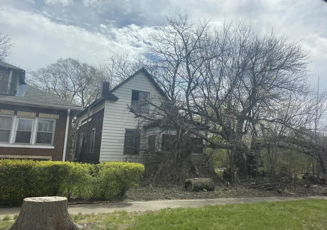 Photo 2 of Single family home for sale at 861 Carolina St, Gary, IN 46402 | MLS# 840207 | Listing updated on 2026-06-09
