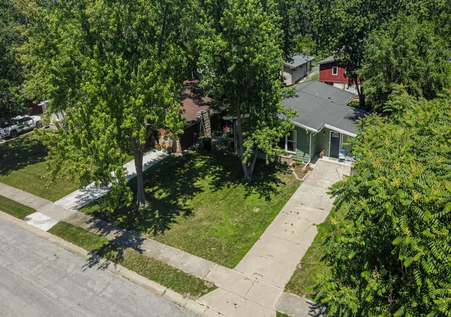 3rd image of 717 N Randolph St, Gary, IN 46403 | MLS# 841420