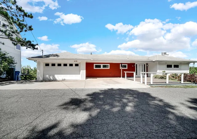 Photo 3 of Single family home for sale at 12 Skyline Dr, Portage, IN 46368 | MLS# 844395 | Listing updated on 2026-09-15