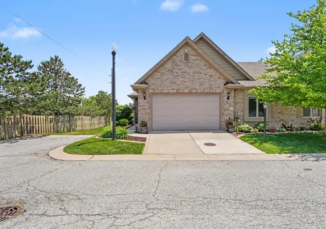 Homes for sale in Crown Point, IN | 10115 Texas Ln, Crown Point, IN 46307 | MLS# 840183