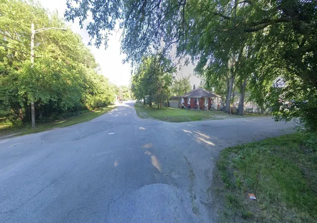 3rd image of 3784 Maple St, Hobart, IN 46342 | MLS# 840196