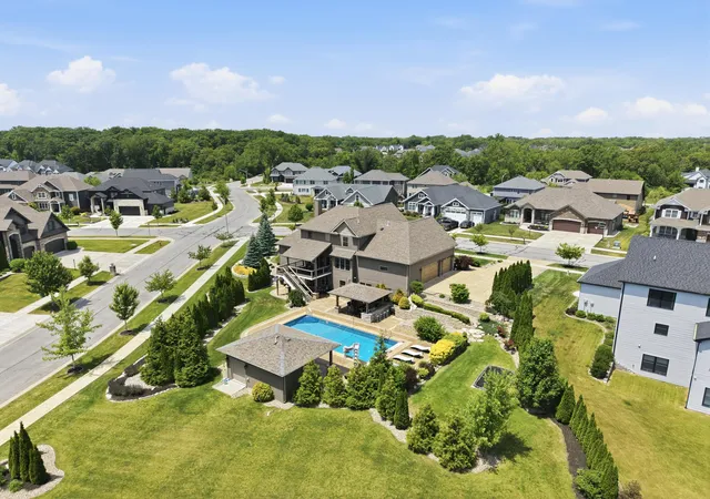 5th image of 863 Sylvia Ln, Crown Point, IN 46307 | MLS# 840783