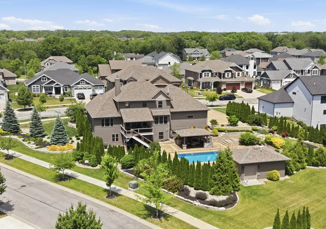4th image of 863 Sylvia Ln, Crown Point, IN 46307 | MLS# 840783