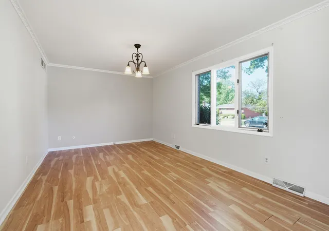 Photo 2 of Townhouse for sale at 7933 Jefferson Ave #4b, Munster, IN 46321 | MLS# 840217 | Listing updated on 2026-09-02