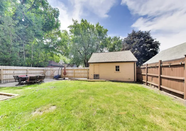 Homes for sale in Highland, IN | 3290 Ridge Rd, Highland, IN 46322 | MLS# 840252