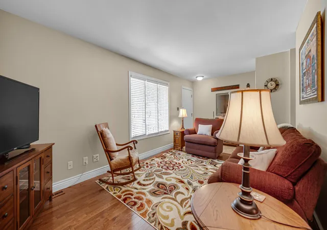 Homes for sale in Schererville, IN | 1437 Elm Ct, Schererville, IN 46375 | MLS# 840281