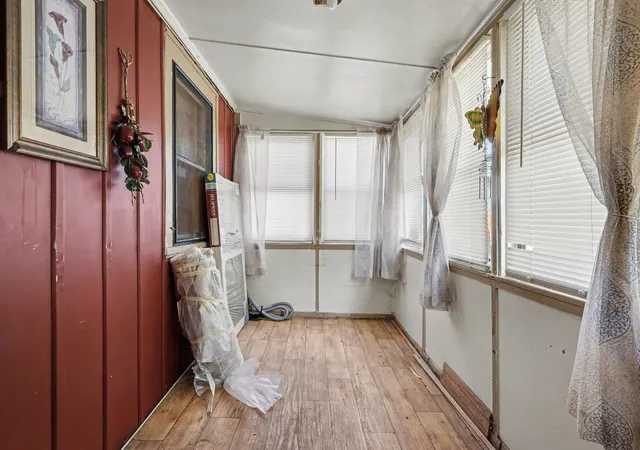 Photo 4 of Single family home for sale at 306 Oberreich St, La Porte, IN 46350 | MLS# 840370 | Listing updated on 2026-09-03