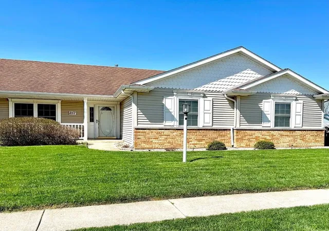 1st image of 257 Willow St, Lowell, IN 46356 | MLS# 840309