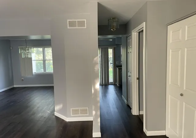 2nd image of 6082 Pennsylvania St, Merrillville, IN 46410 | MLS# 842404
