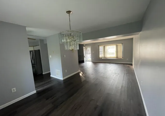 3rd image of 6082 Pennsylvania St, Merrillville, IN 46410 | MLS# 842404