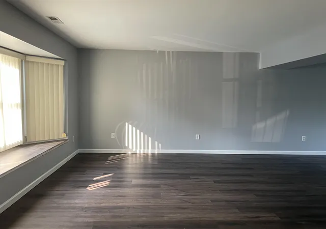 5th image of 6082 Pennsylvania St, Merrillville, IN 46410 | MLS# 842404