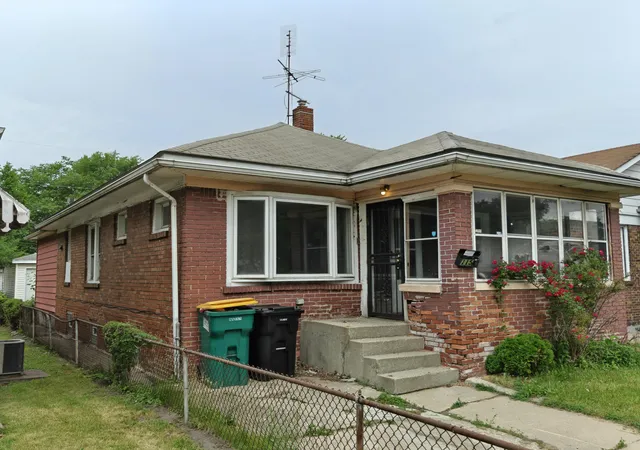 3rd image of 1154 Hendricks St, Gary, IN 46404 | MLS# 840329