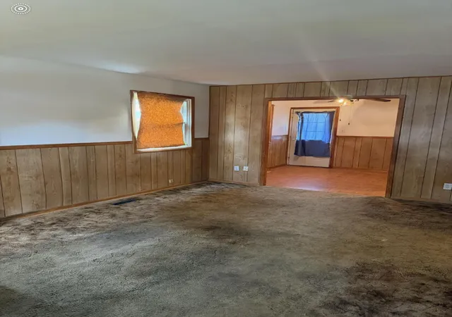 3rd image of 227 N Delaware St, Hobart, IN 46342 | MLS# 840315