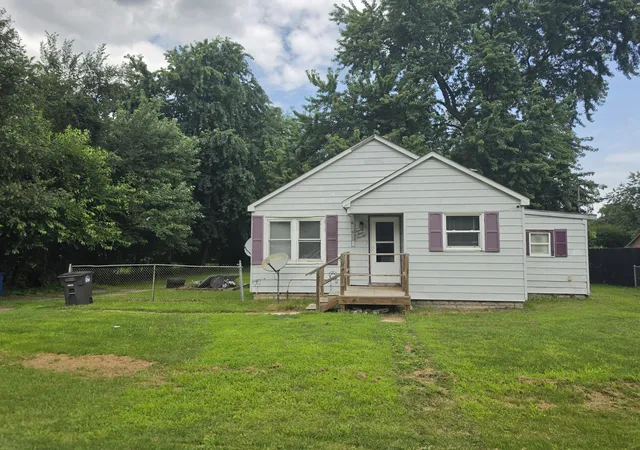 1st image of 2420 E 35th Ave, Lake Station, IN 46405 | MLS# 843299