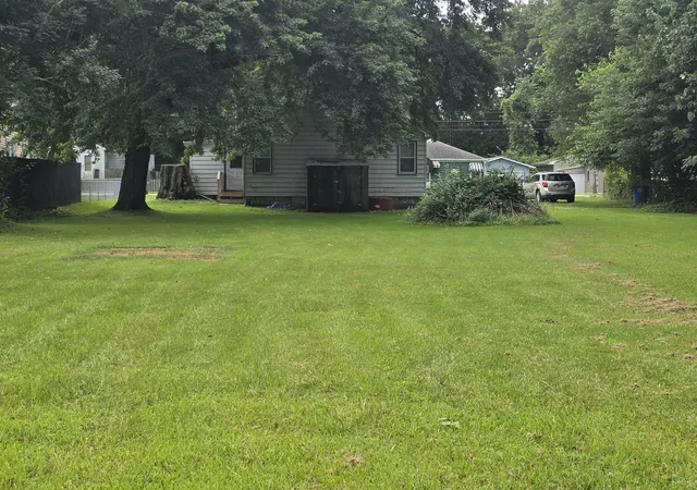 2nd image of 2420 E 35th Ave, Lake Station, IN 46405 | MLS# 843299