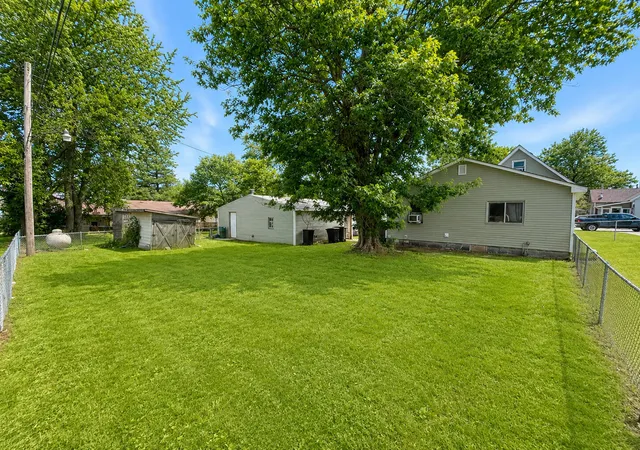 Homes for sale in Clayton, IN | 4803 Ohio St, Clayton, IN 46118 | MLS# 840333