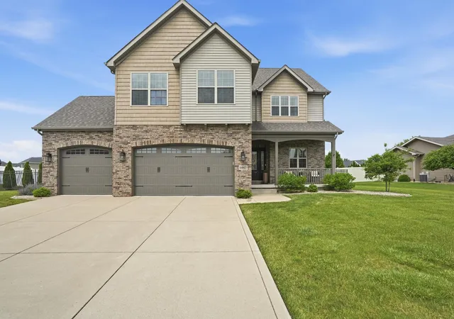 Homes for sale in Saint John, IN | 9967 Wisteria Ln, Saint John, IN 46373 | MLS# 840487