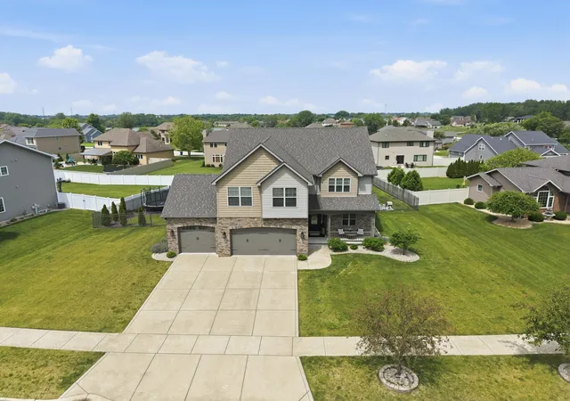 Homes for sale in Saint John, IN | 9967 Wisteria Ln, Saint John, IN 46373 | MLS# 840487