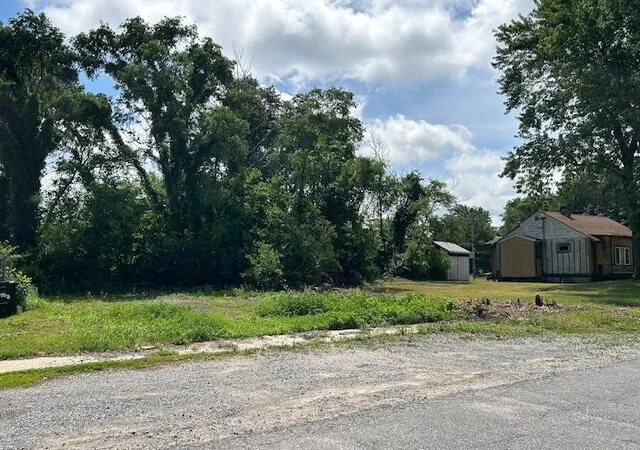 2nd image of 1109 1119 Oklahoma St, Gary, IN 46403 | MLS# 840377