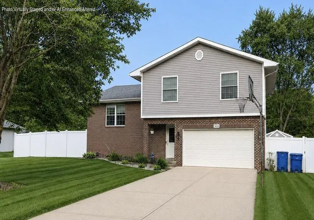 1st image of 1604 Hickory St Sw, De Motte, IN 46310 | MLS# 840493