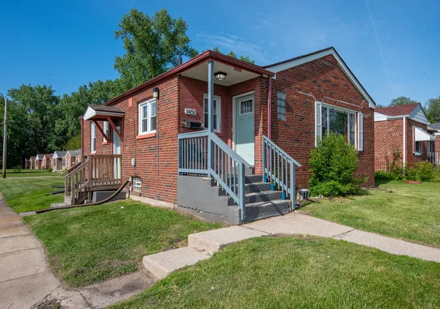 1st image of 1450 W 35th Ave, Gary, IN 46408 | MLS# 840401
