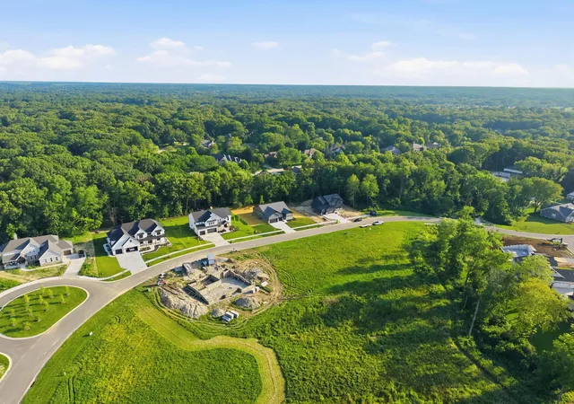 5th image of 1455 Winding Brook Dr, Valparaiso, IN 46385 | MLS# 840698