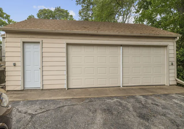 Homes for sale in Griffith, IN | 1533 N Broad St, Griffith, IN 46319 | MLS# 840486