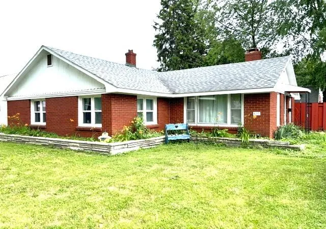Homes for sale in Rensselaer, IN | 829 W Washington St, Rensselaer, IN 47978 | MLS# 840490