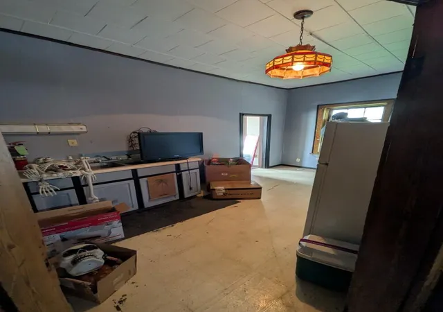 5th image of 117 S Virginia St, Rockville, IN 47872 | MLS# 840695