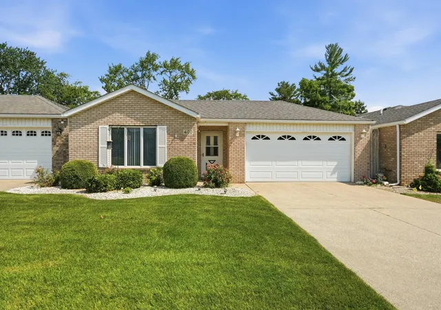 1st image of 400 Commanche Dr, Lowell, IN 46356 | MLS# 842299