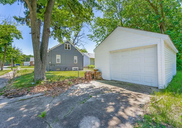 5th image of 4600 Buchanan St, Gary, IN 46408 | MLS# 840903