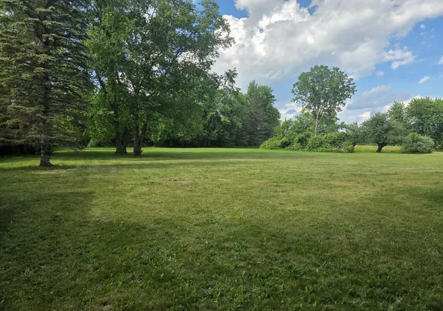 3rd image of 397 E 1300 N, Chesterton, IN 46304 | MLS# 840809