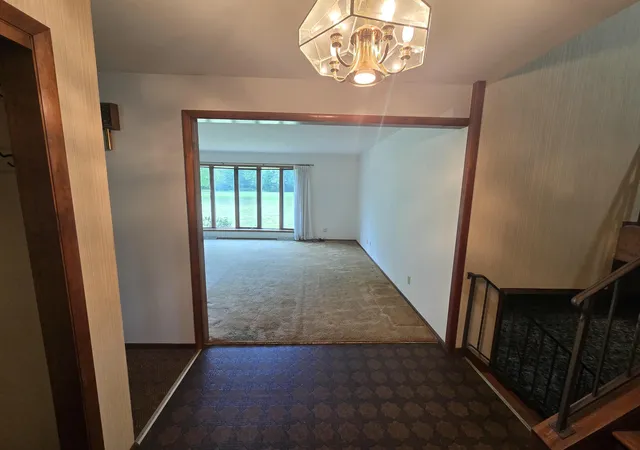 4th image of 397 E 1300 N, Chesterton, IN 46304 | MLS# 840809
