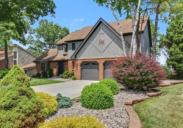 4th image of 461 Amhurst Rd, Valparaiso, IN 46385 | MLS# 840524