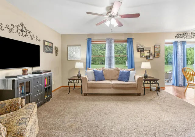 5th image of 889 Rustic Acres Ln, Hebron, IN 46341 | MLS# 840534