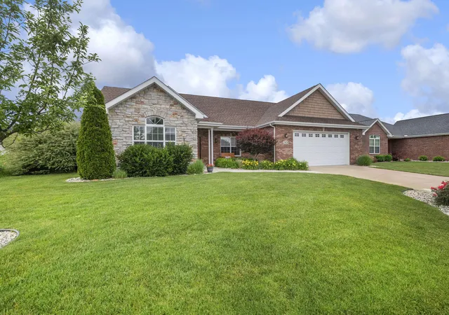 1st image of 2428 Winesap St, Schererville, IN 46375 | MLS# 840564