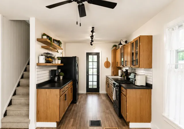 Photo 4 of Single family home for sale at 208 Ardmore Ave, La Porte, IN 46350 | MLS# 840581 | Listing updated on 2026-08-04